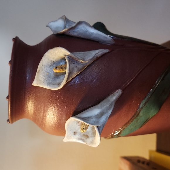 Handmade ceramic Calla Lilly vase - Picture 2 of 4